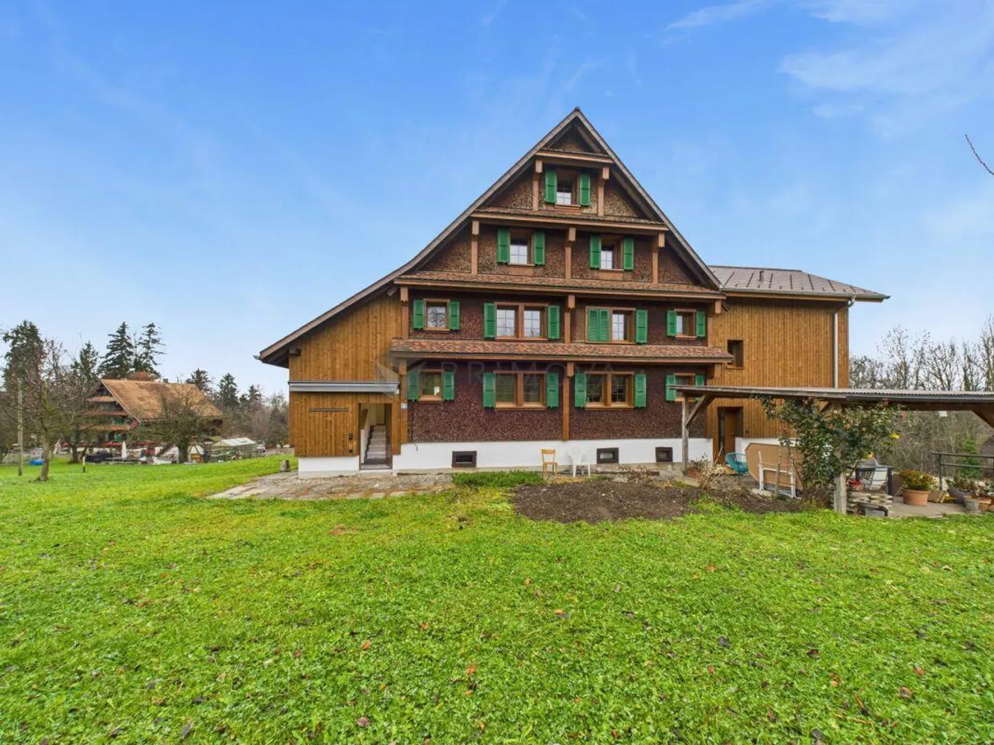 Wohnen im Einklang von Tradition und Moderne: Wie aus dem Ei gepellt - Ihr exklusiver Hausteil im steuergünstigen Feusisberg - Foto 1 von 15