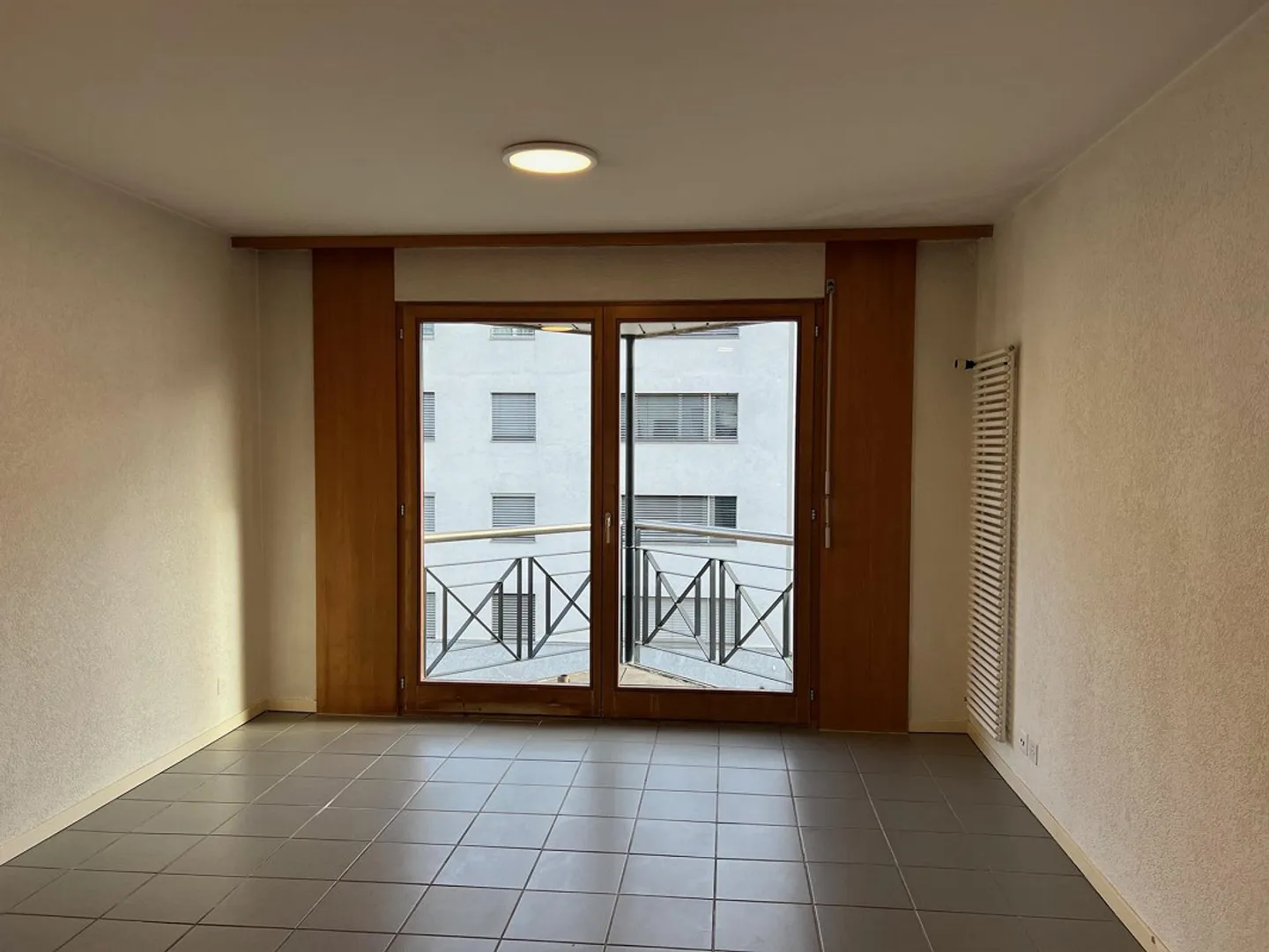 Studio con balcone nel centro di Siders - Foto 1 di 4