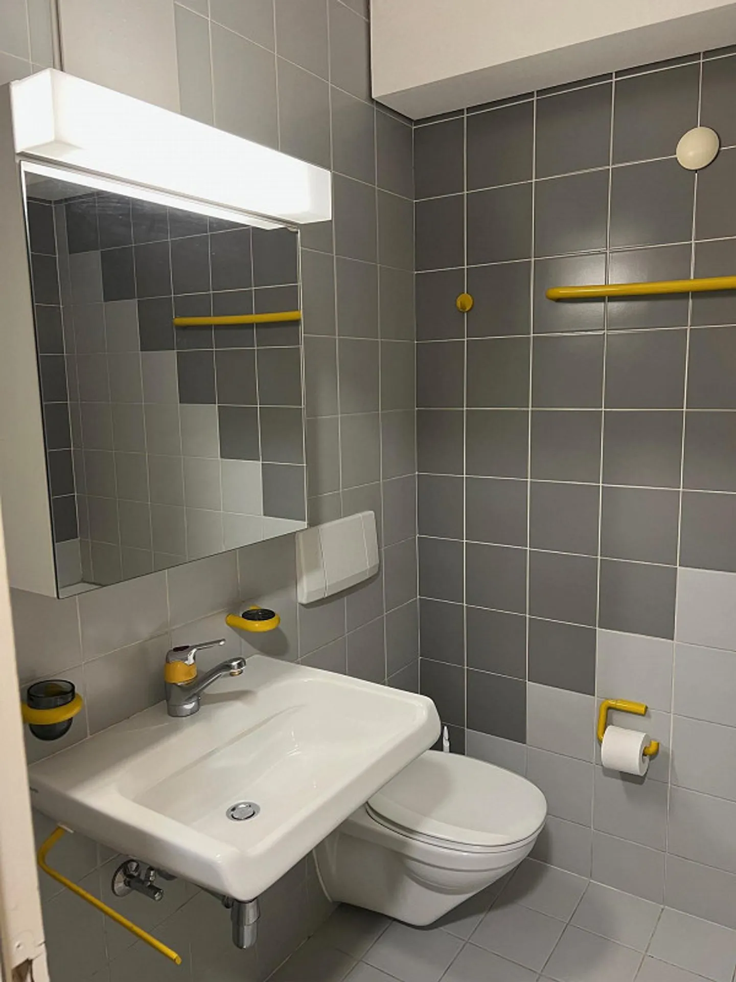 Studio con balcone nel centro di Siders - Foto 3 di 4