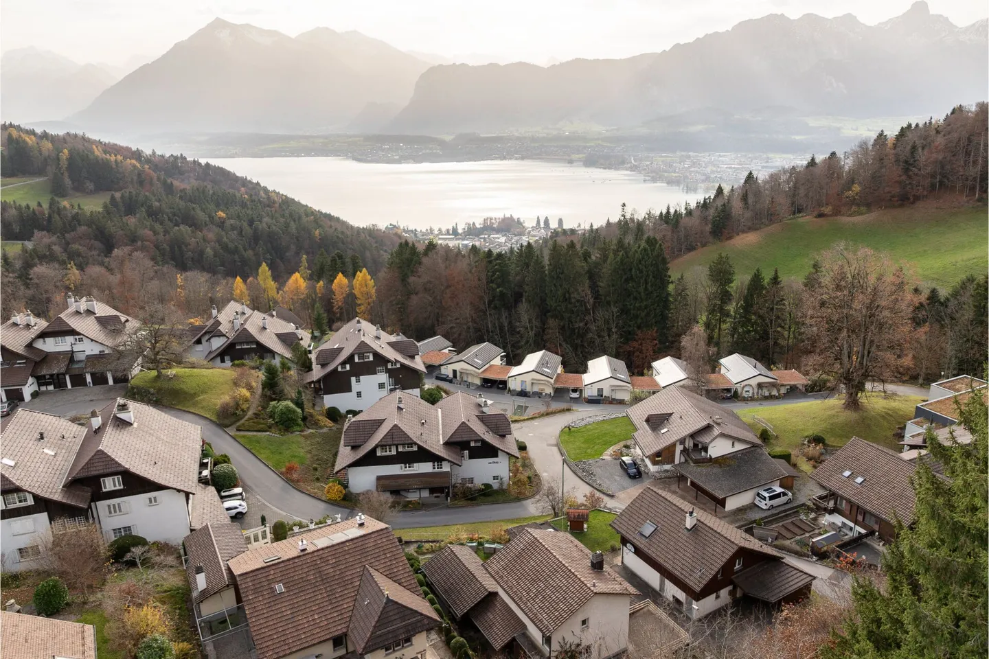 Detached family house in Ticino style above the city of Thun - Photo 1 of 16