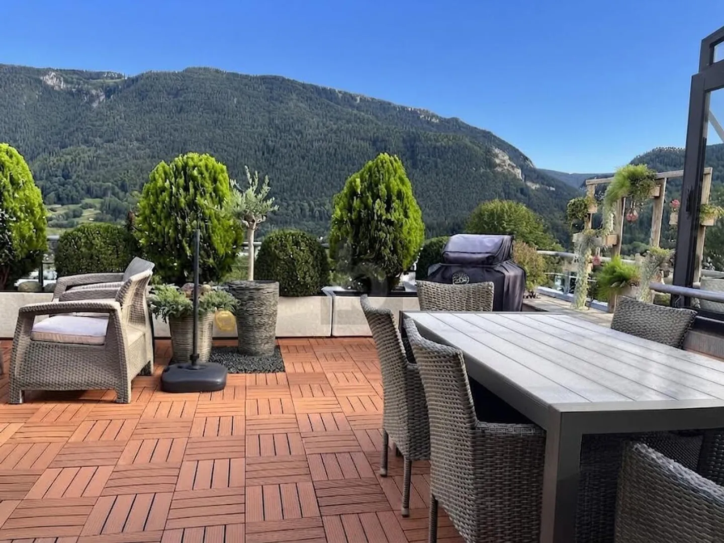 PARADIES ECKE MIT AUSGEZEICHNETER PANORAMA - Foto 1 von 6
