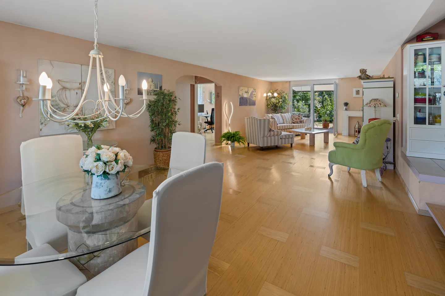 Charmante Wohnung mit Garten - Foto 1 von 3