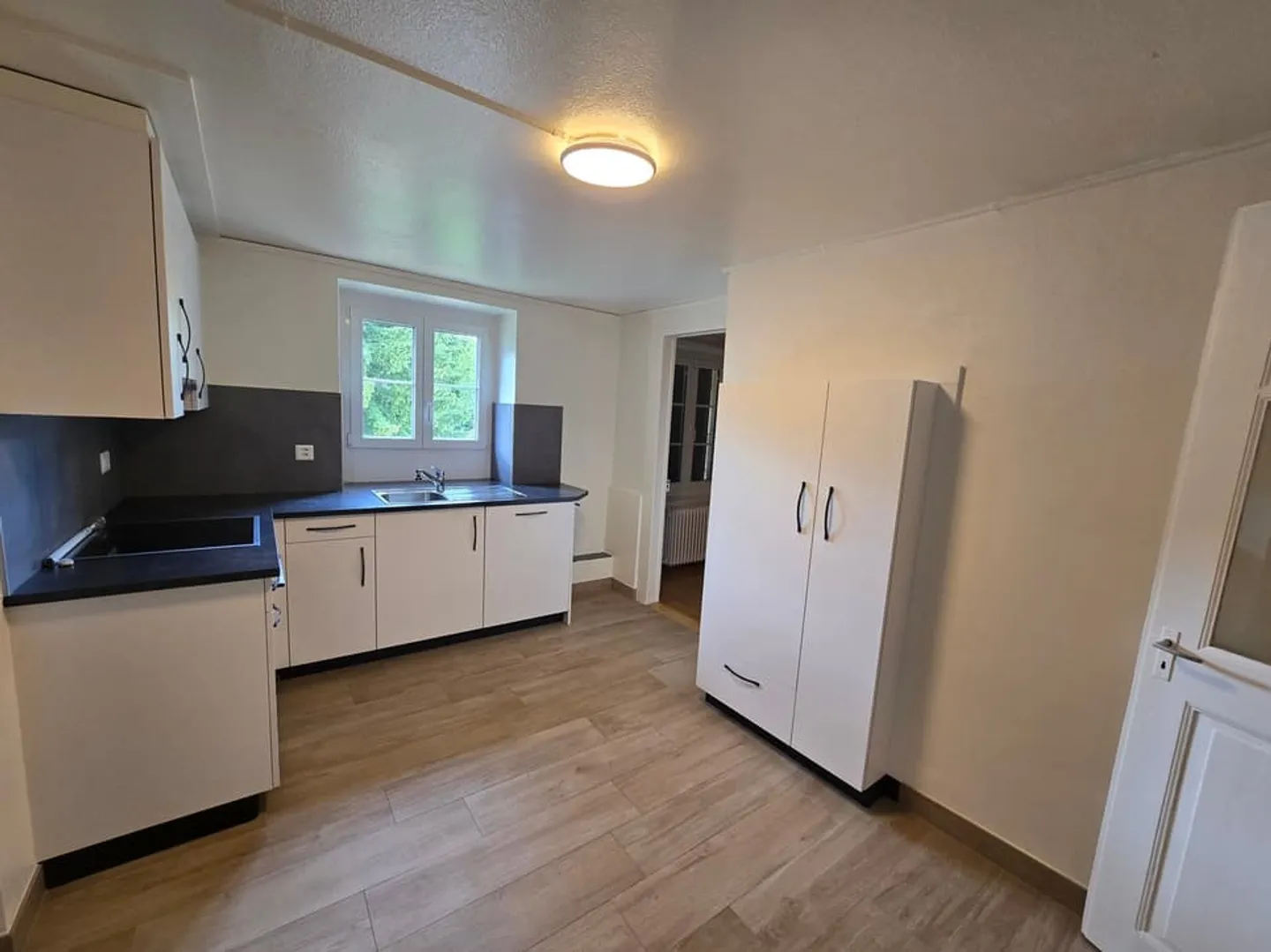 Joli appartement de 3 pièces au centre du village - Photo 2 sur 9