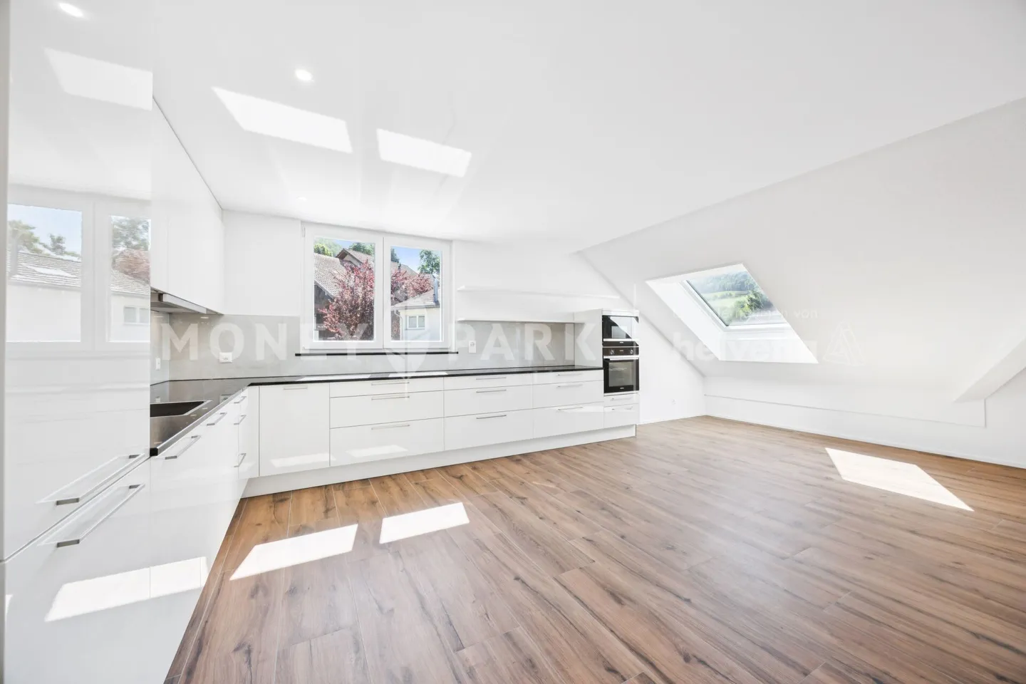 Modern 5.5-room maisonette apartment sunny, quiet and family-friendly - Photo 4 of 13