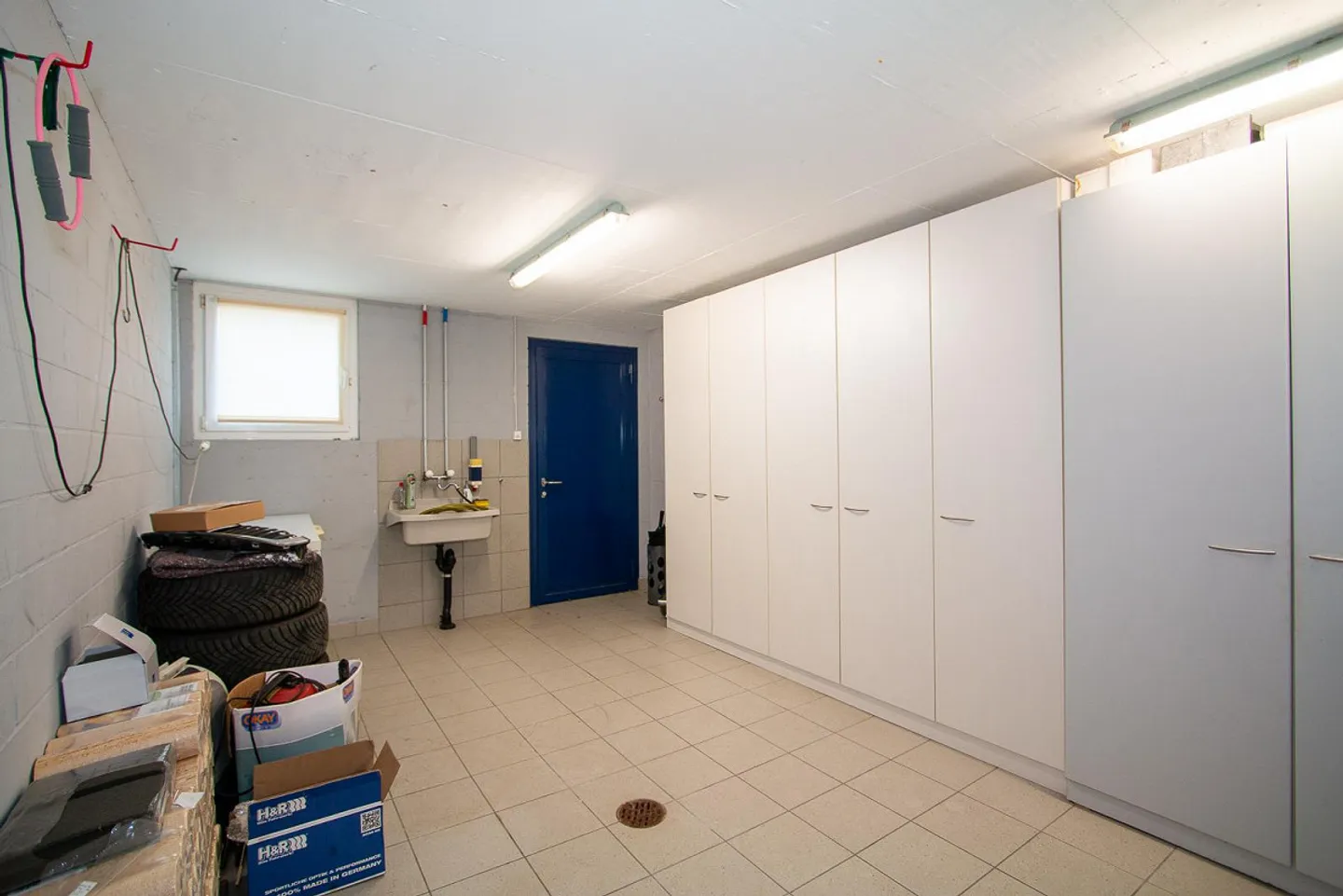 Grande maison individuelle de 8½ pièces dans un emplacement central - Photo 24 sur 30