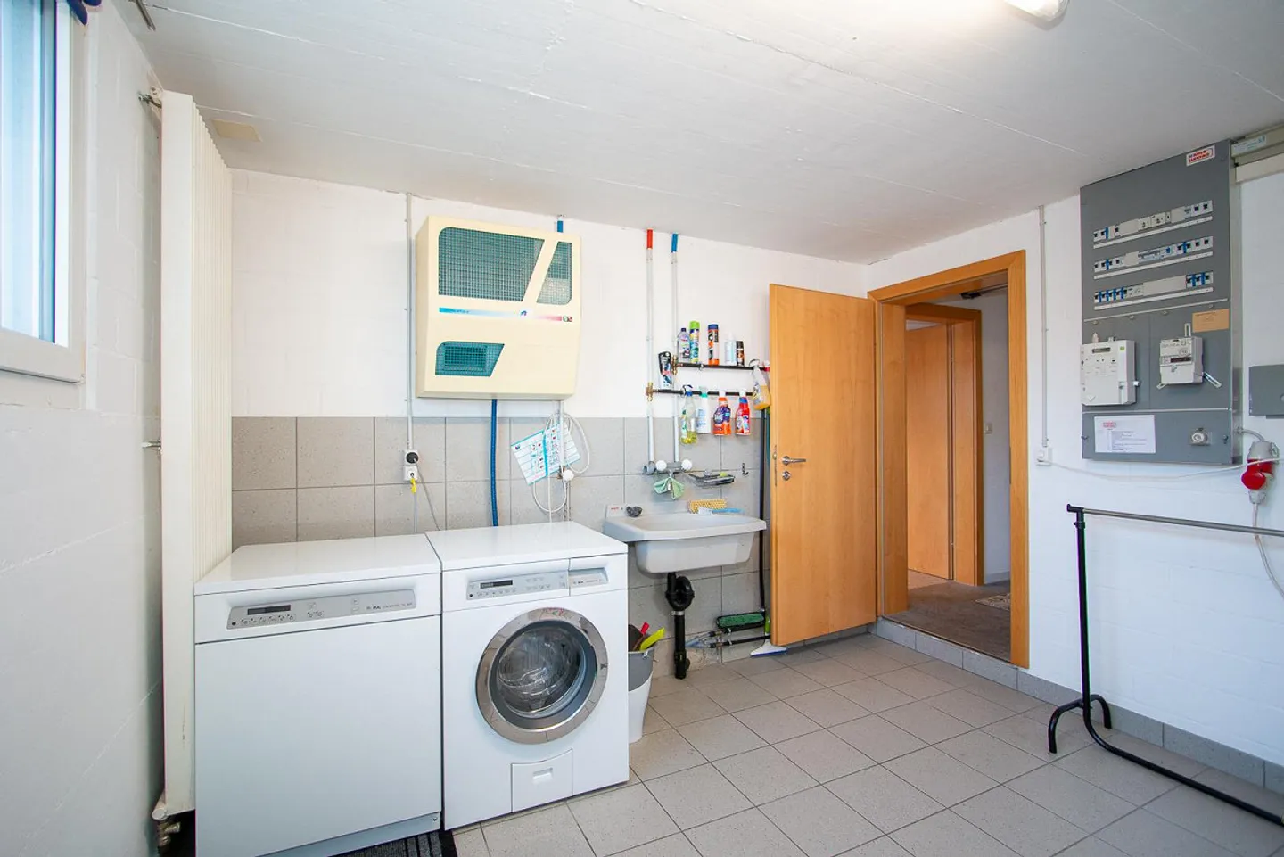 Grande maison individuelle de 8½ pièces dans un emplacement central - Photo 26 sur 30