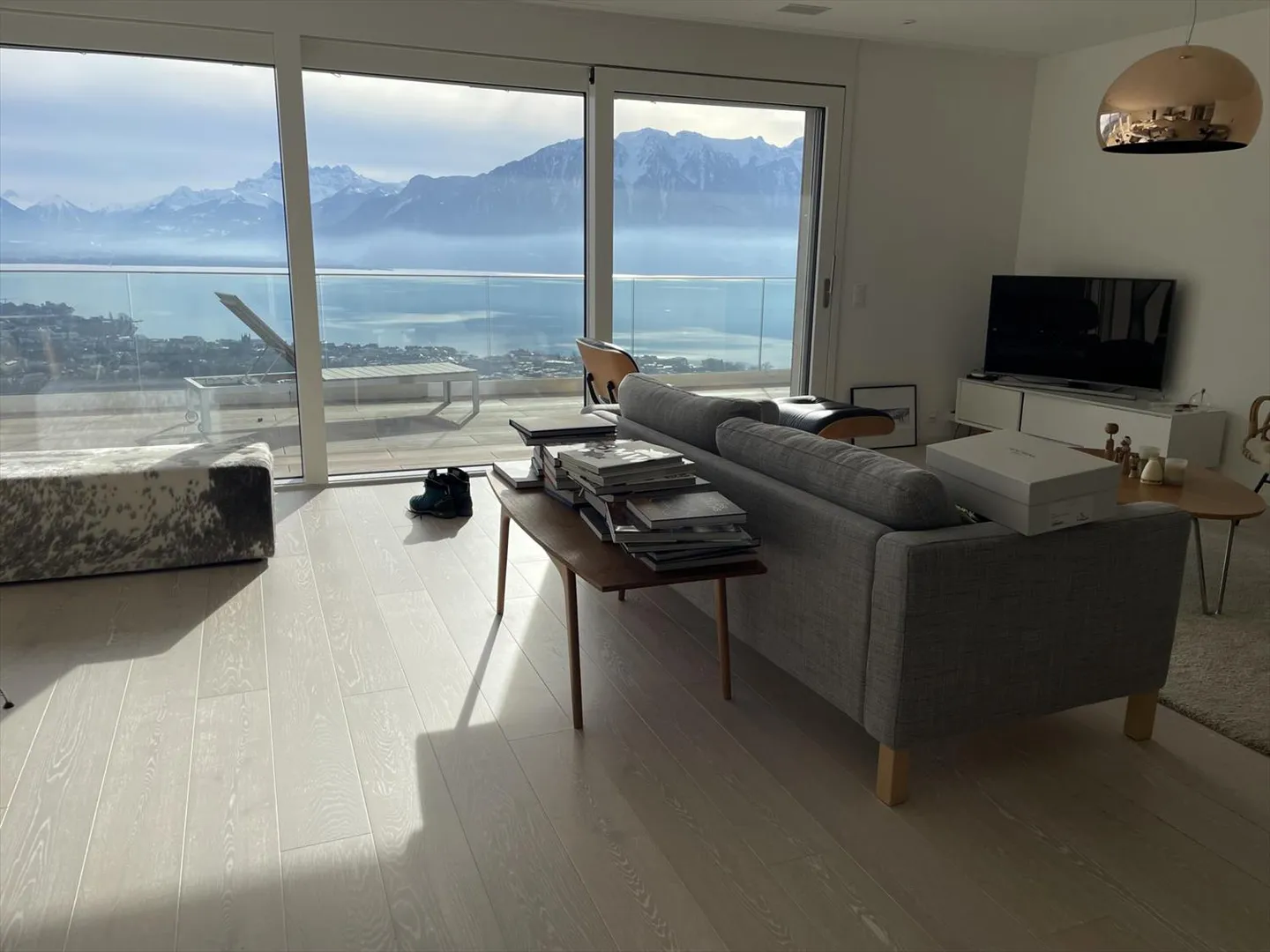 Appartamento contemporaneo di 4,5 vani - Foto 3 di 10
