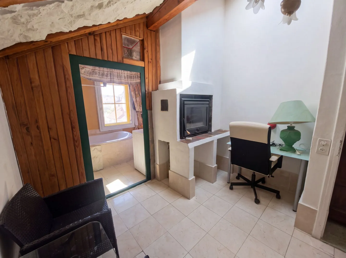 Well-kept 4-room attic apartment with fireplace - Brüggstrasse 74, Biel - Photo 5 of 6