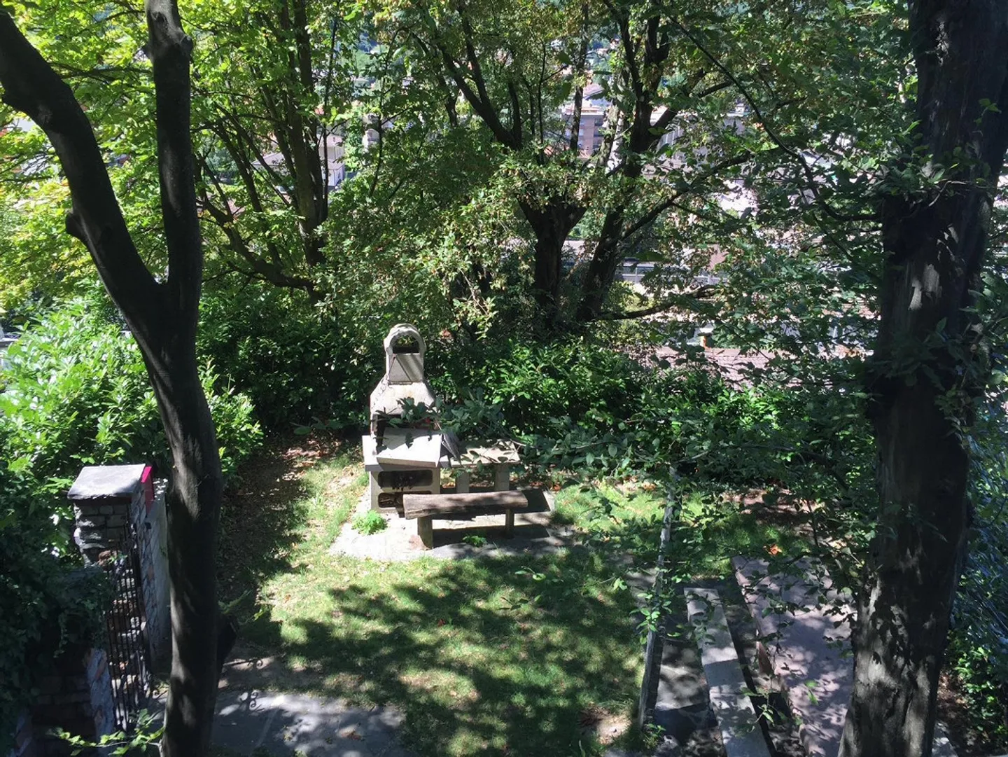 VILLA INDÉPENDANTE AVEC JARDIN - VUE SUR LE LAC - Photo 6 sur 9