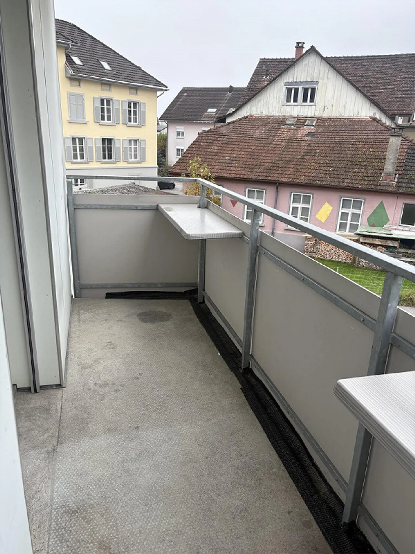 Freshly renovated 4-room apartment for rent - Photo 7 of 7