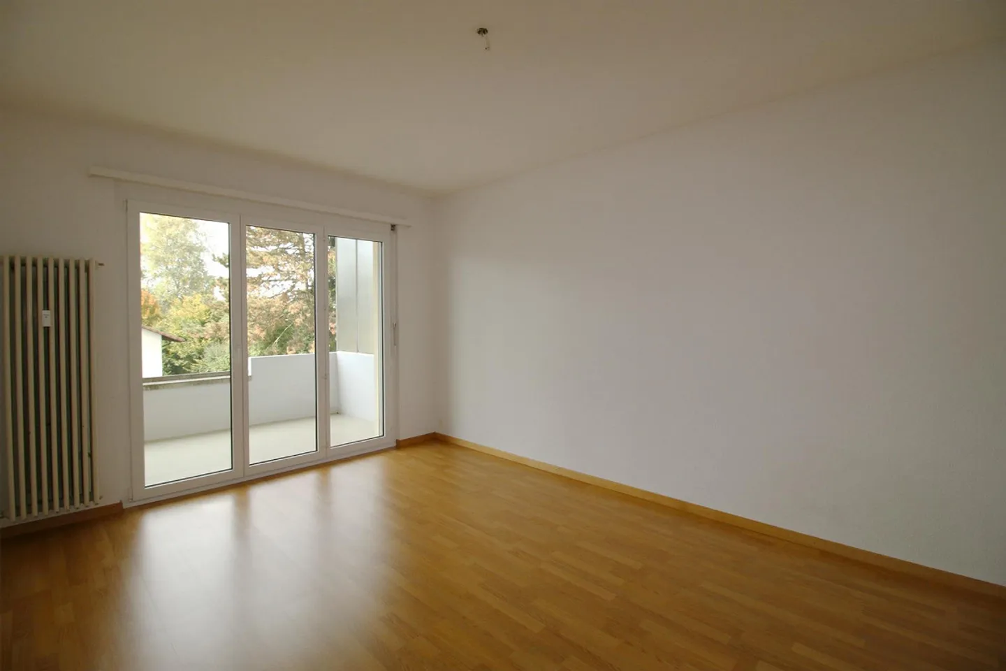 Ampio appartamento di 3 stanze a Gümligen - Foto 5 di 8