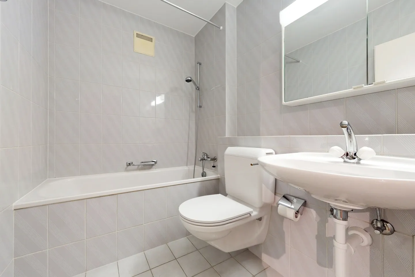 Spacious Living Dream - Photo 6 of 6