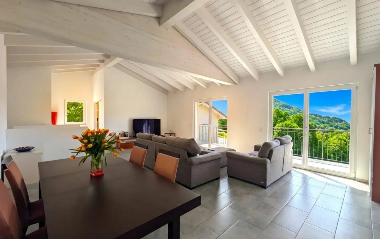 Ein exklusives Refugium zwischen Natur und Design - Prestigeträchtiges Wohnen im Herzen der Natur - Foto 4 di 13