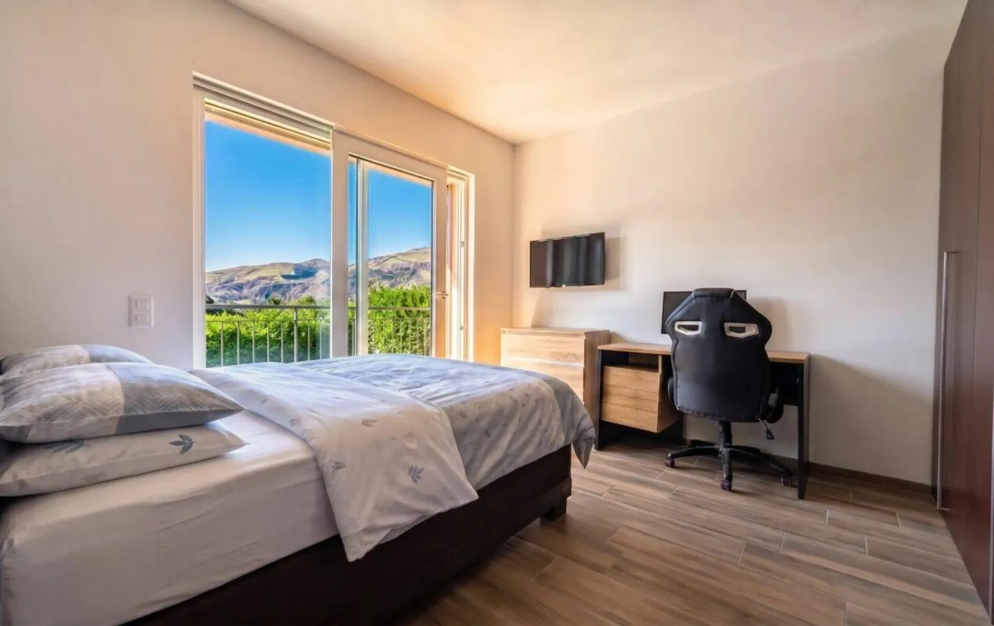 Ein exklusives Refugium zwischen Natur und Design - Prestigeträchtiges Wohnen im Herzen der Natur - Foto 7 di 13