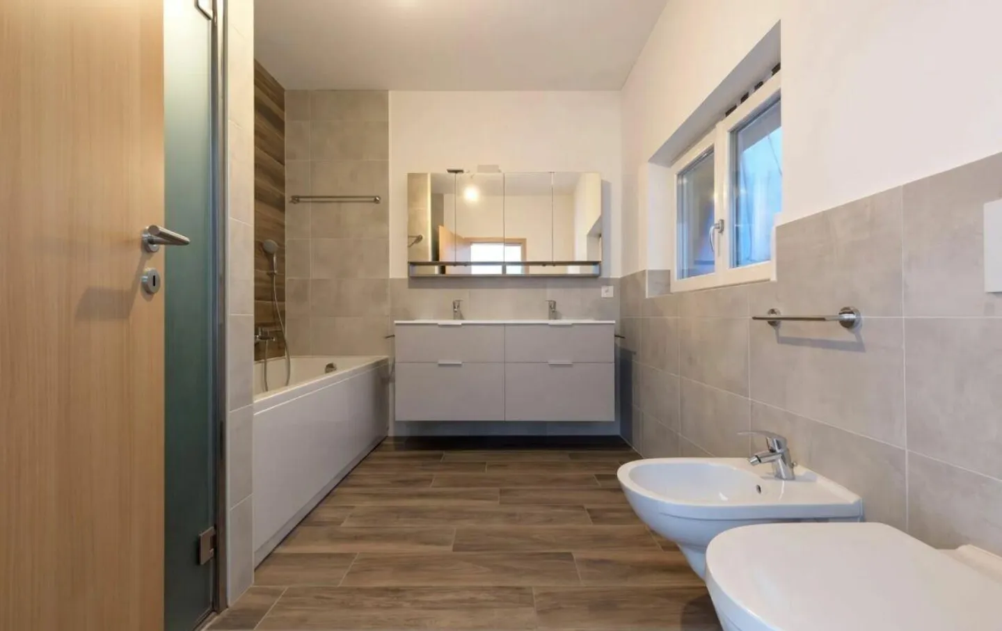 Ein exklusives Refugium zwischen Natur und Design - Prestigeträchtiges Wohnen im Herzen der Natur - Foto 8 di 13