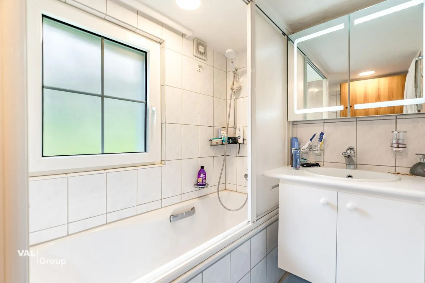 Charming Walliser Multi-Family Home - Photo 8 of 13