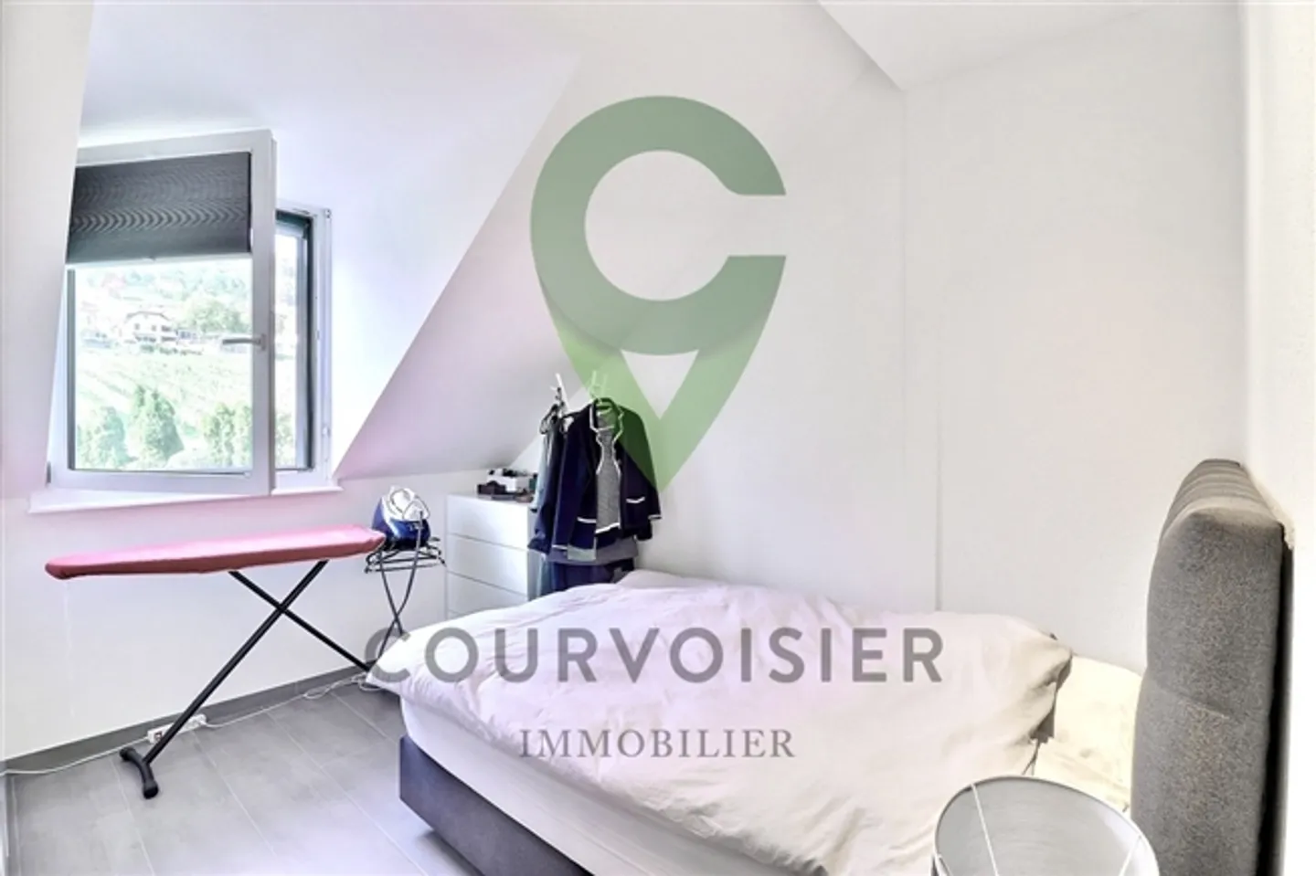 Grande appartamento moderno con carattere e magnifica vista sul lago non ostacolata - Foto 7 di 9