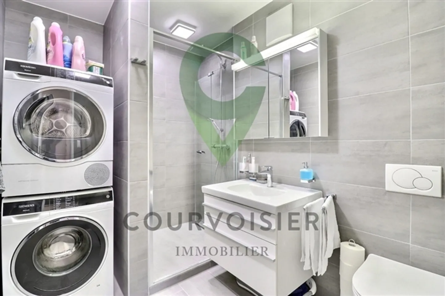 Grande appartamento moderno con carattere e magnifica vista sul lago non ostacolata - Foto 8 di 9