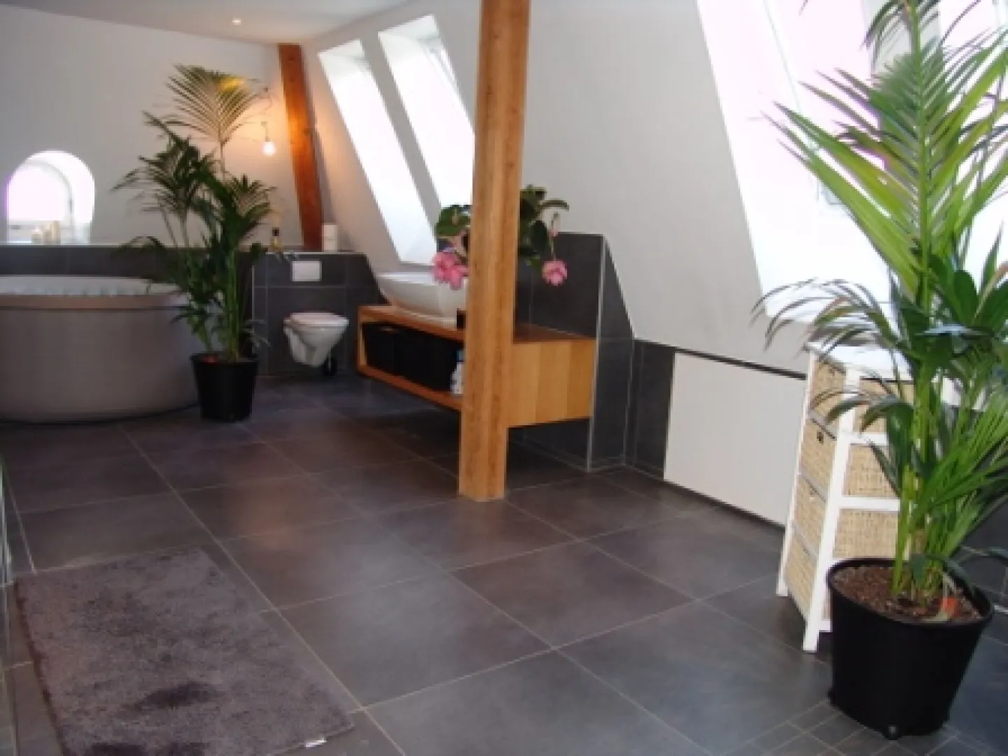 Representative Bern Country House Villa - Photo 15 of 16