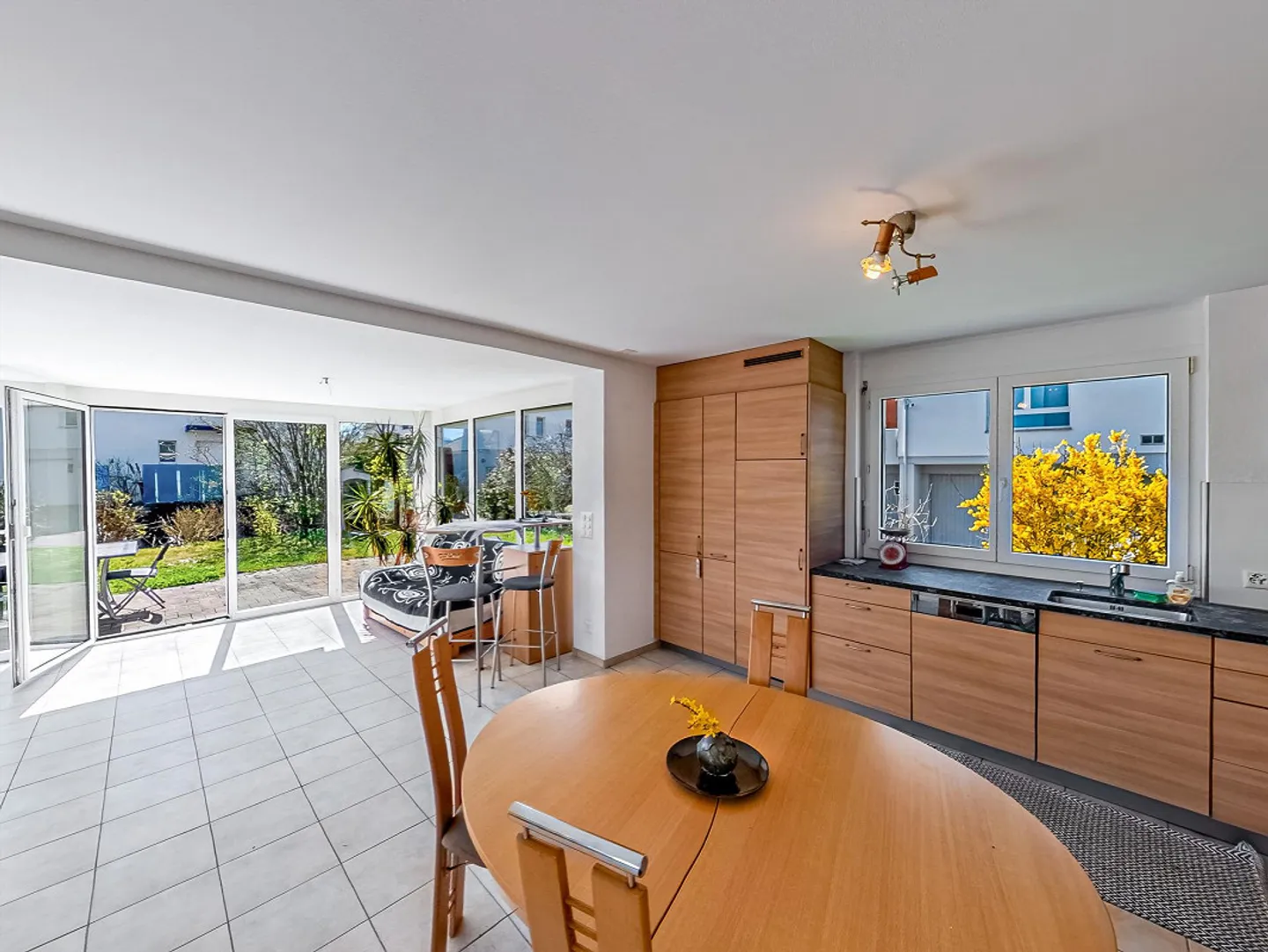 Charming single-family house in a well-kept residential area - Photo 10 of 21