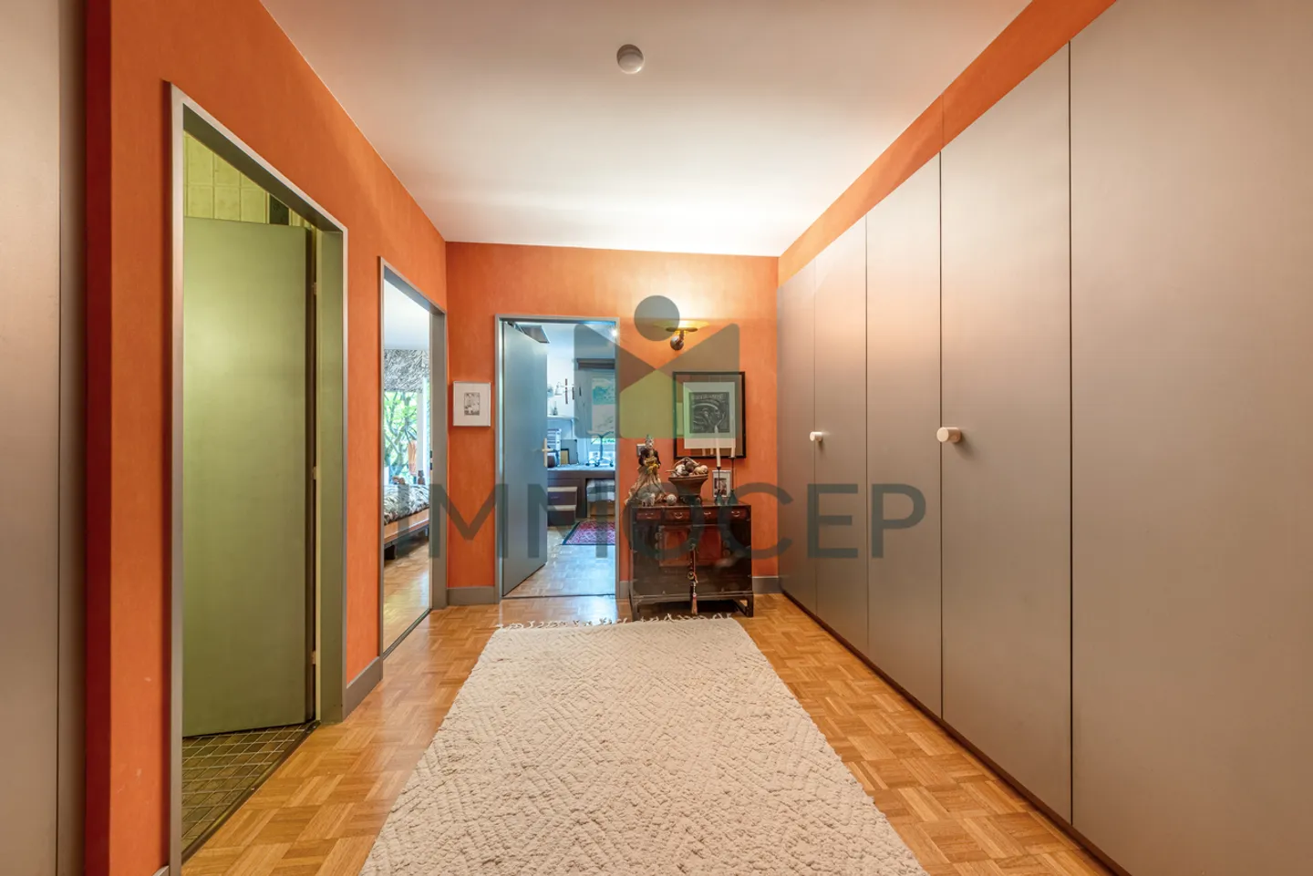 Exclusivity: Bright 4-Room Apartment with 114 m2 Living Space in Cologny - Photo 6 of 13