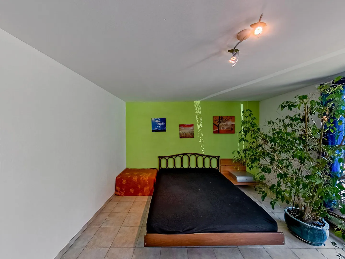 Charming single-family house in a well-kept residential area - Photo 3 of 21
