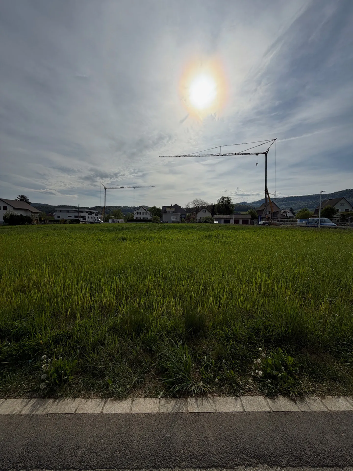 Terrain constructible aménagé dans un endroit calme avec beaucoup de potentiel - Photo 4 sur 5