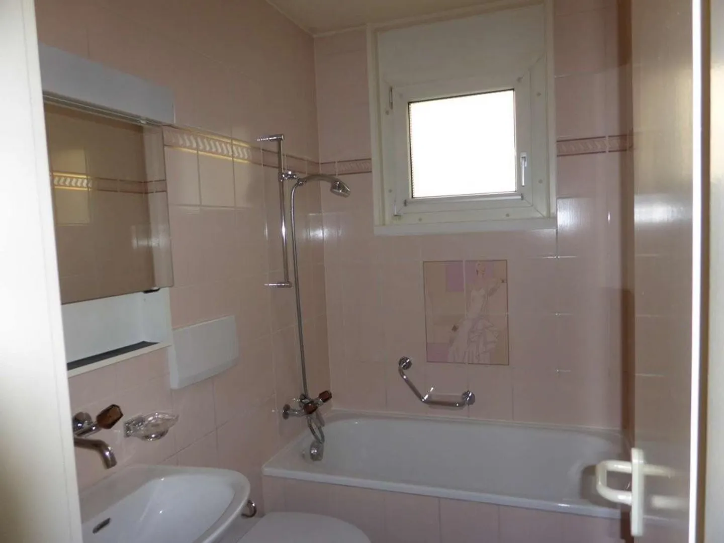 Valentin District, beautiful 2-room apartment on the ground floor - Photo 3 of 6
