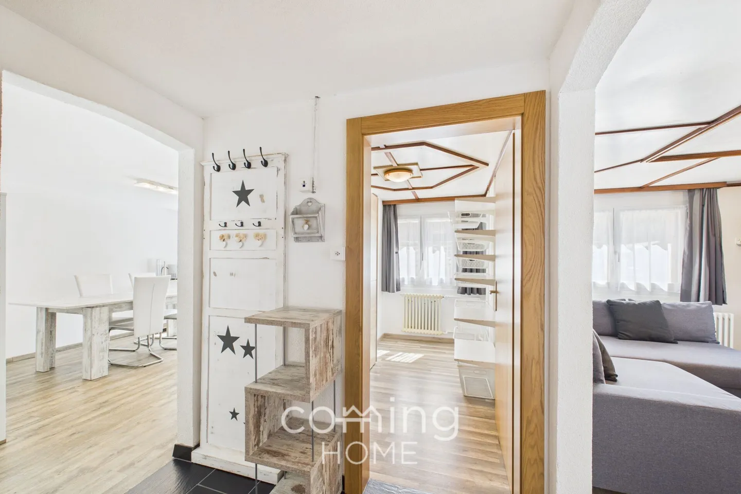 Top Opportunité : Appartement 2.5 pièces Saas-Balen - rénové, calme, durable - Photo 7 sur 15