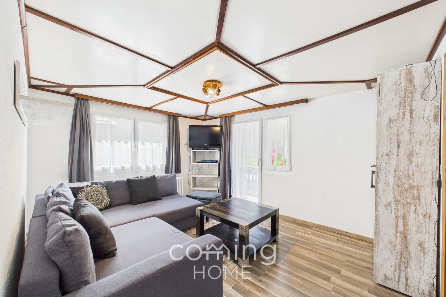 Top Opportunité : Appartement 2.5 pièces Saas-Balen - rénové, calme, durable - Photo 4 sur 15