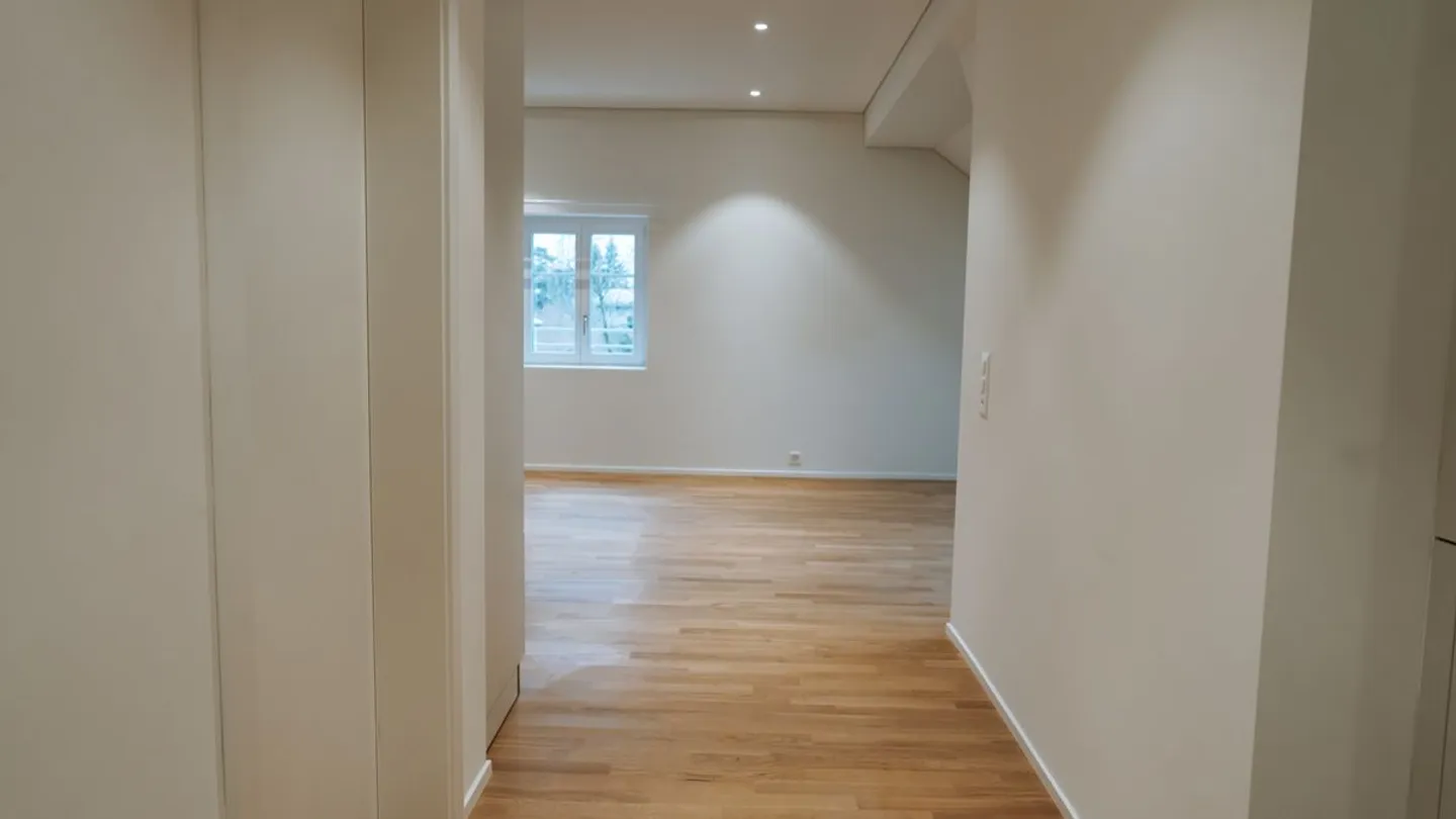 Modern furnished 1-room penthouse apartment in prime location in Dübendorf - Photo 1 of 8