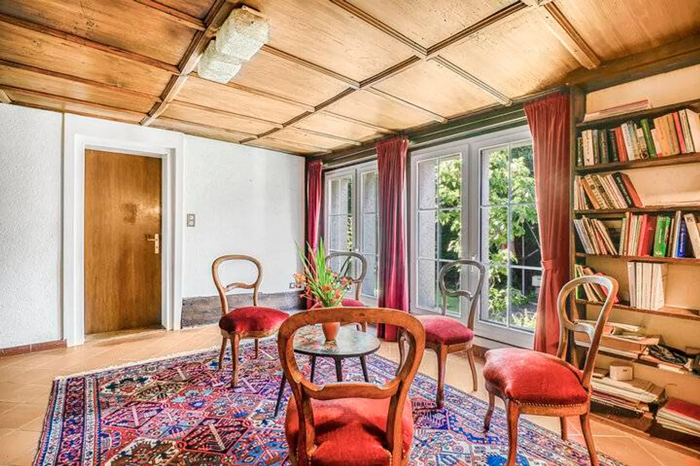 Charming 18th Century Villa - Photo 4 of 8