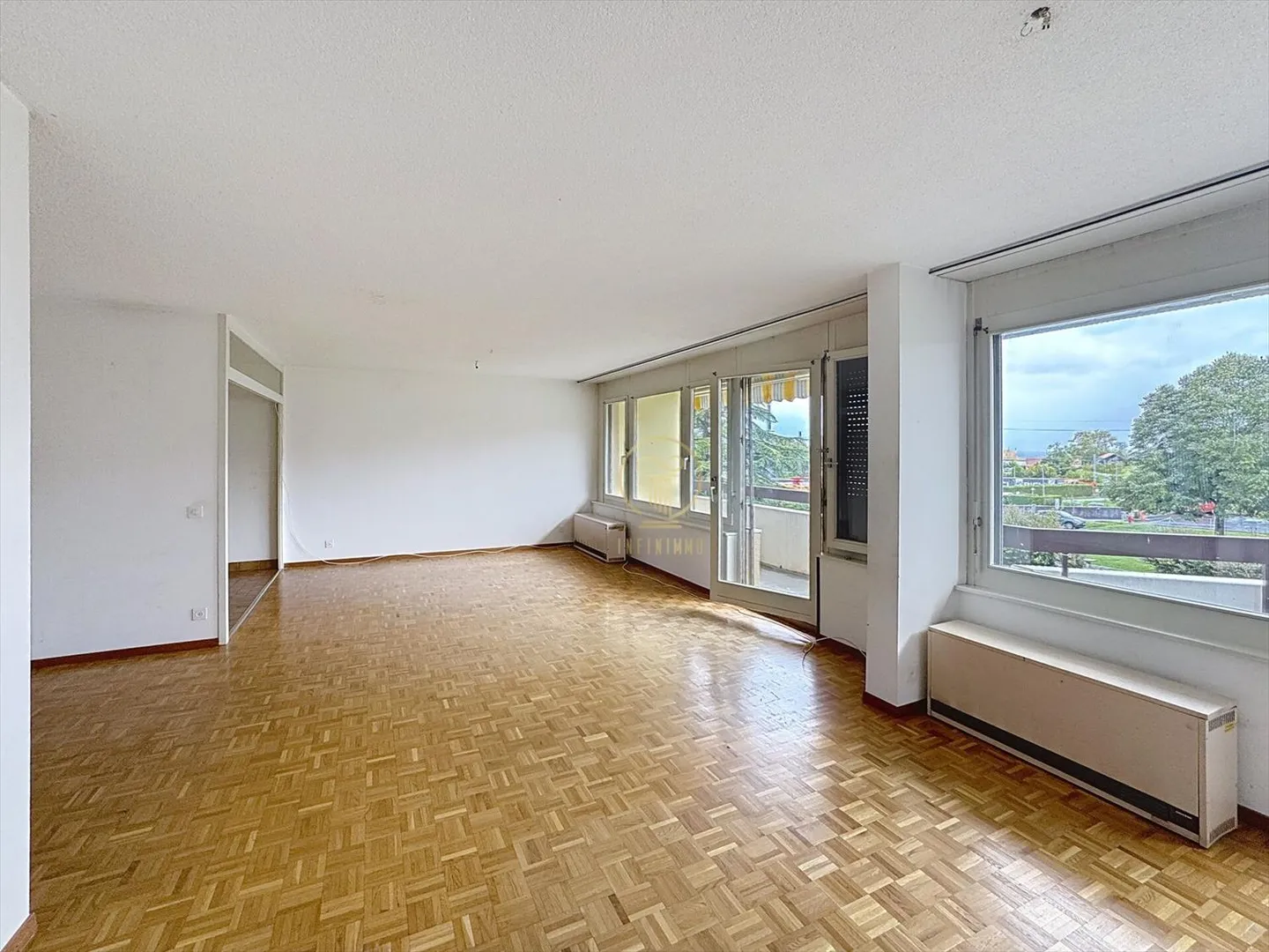 TOLOCHENAZ - Schönes 4,5-Zimmer-Apartment - Foto 3 von 12