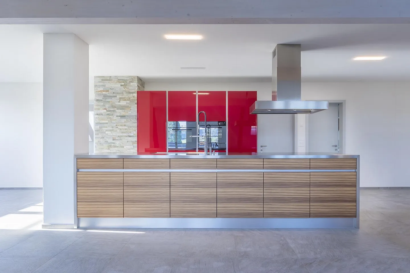 Spacious 4.5-room apartment (including carport & parking space) - Photo 4 of 14