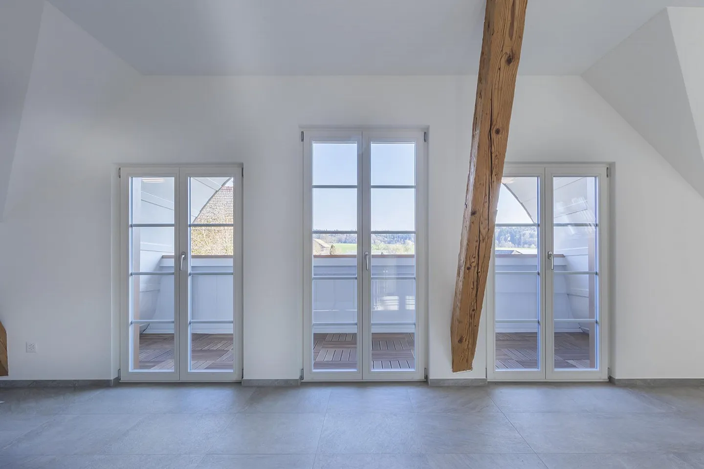 Spacious 4.5-room apartment (including carport & parking space) - Photo 5 of 14