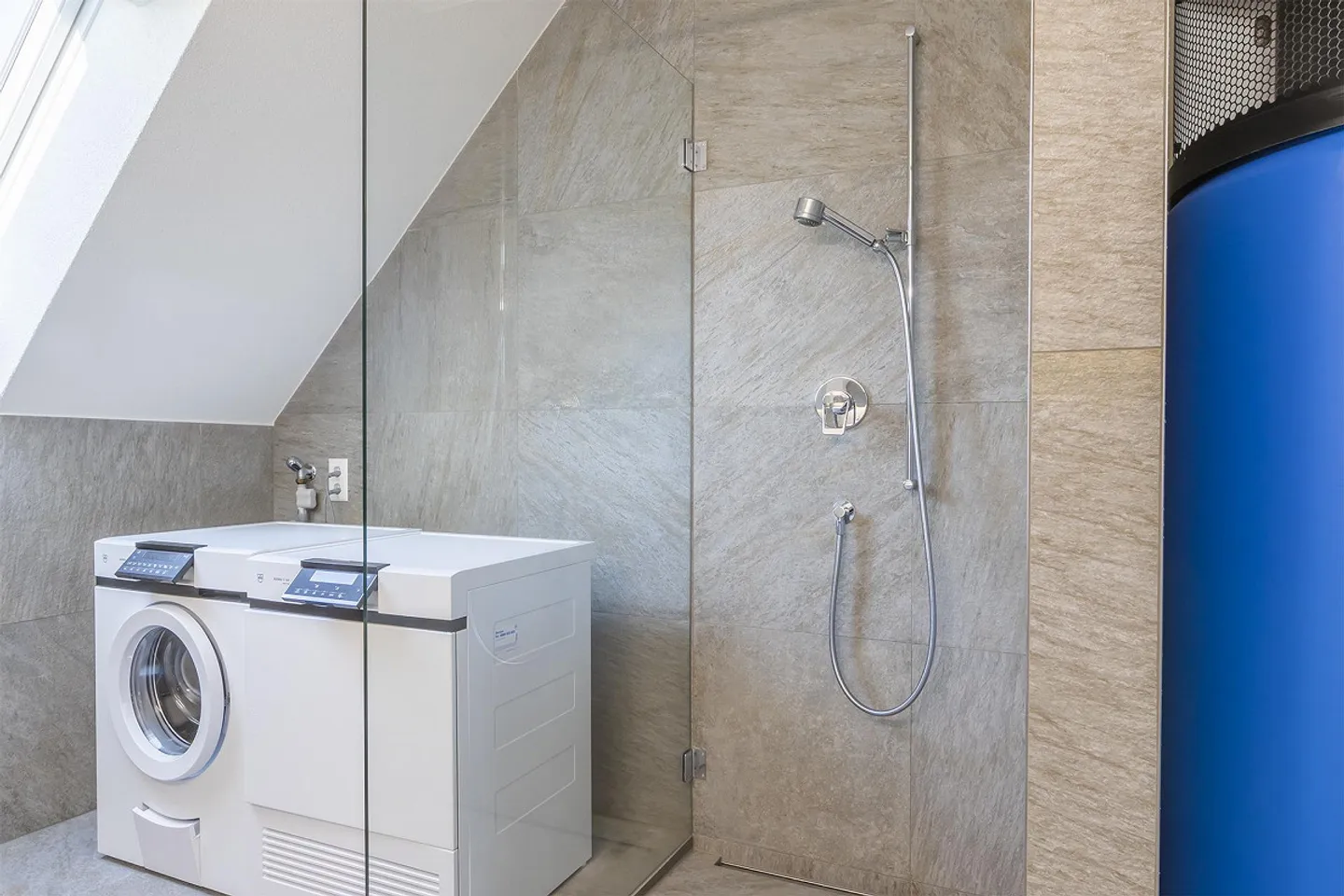 Spacious 4.5-room apartment (including carport & parking space) - Photo 12 of 14