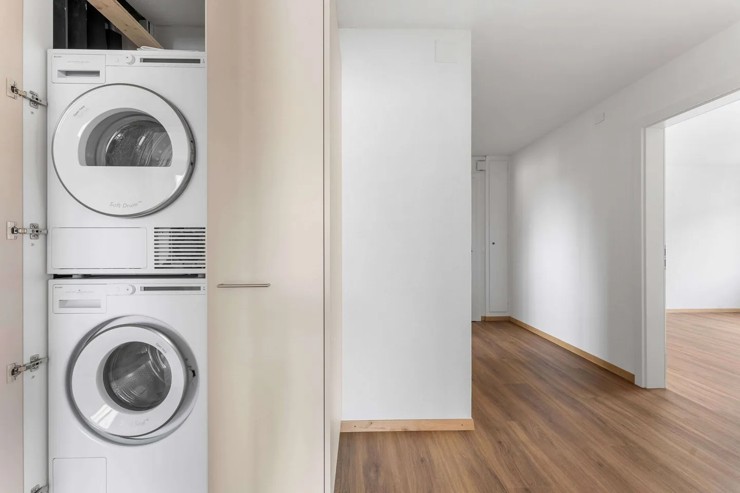 Appartement 4 pièces au rez-de-chaussée surélevé avec balcon à louer - Photo 5 sur 11