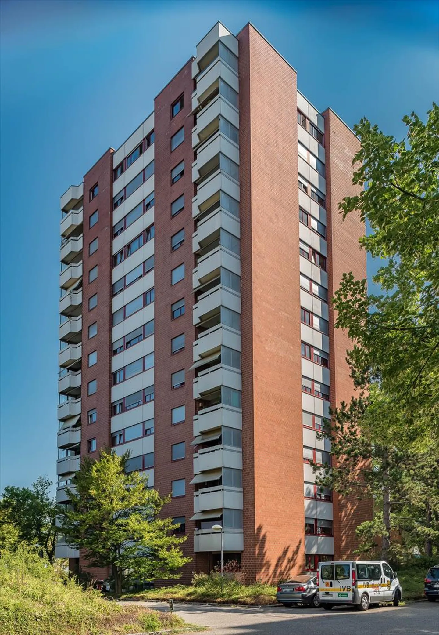 Einstellhallenplätze zu vermieten - Foto 1 von 1