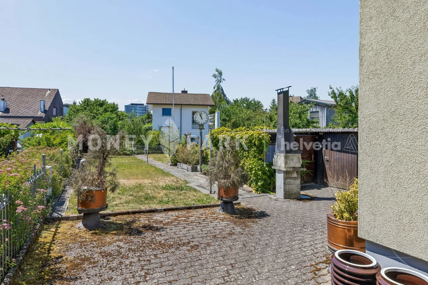 Maison jumelée de 6 pièces avec beaucoup de potentiel - Photo 11 sur 14