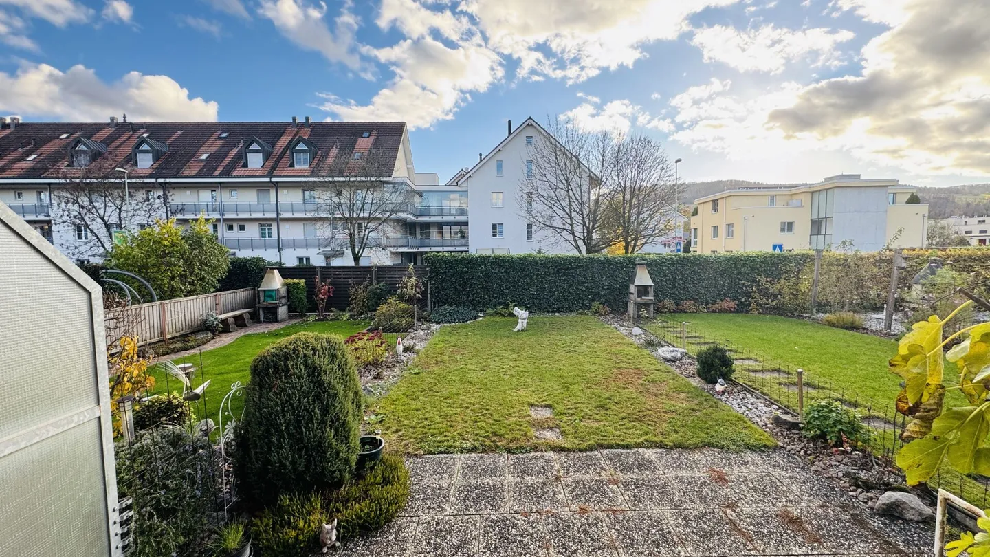 Charmantes Reihenhaus mit Garten - Foto 3 von 10