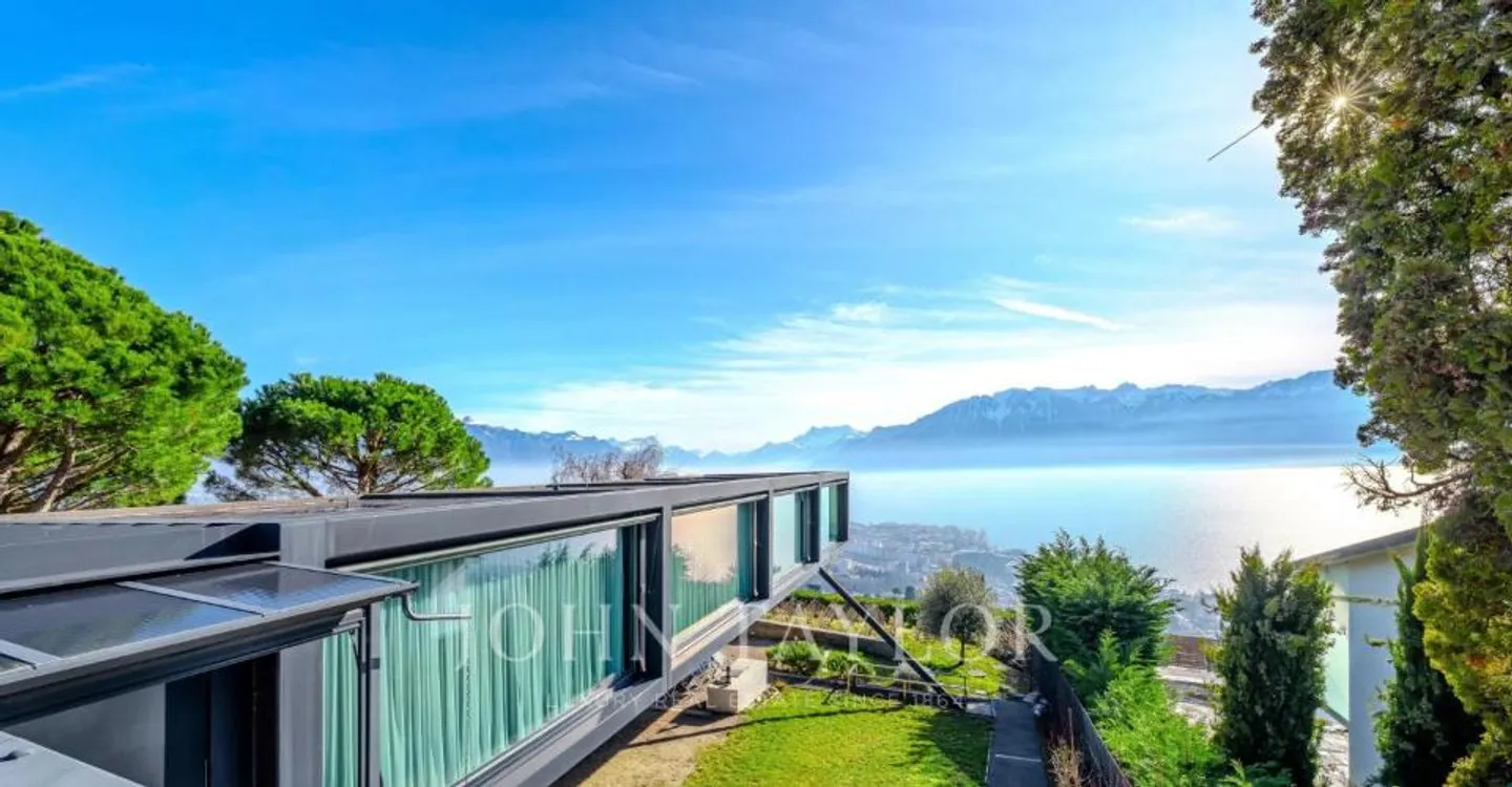 Villa Contemporanea con Vista Lago - Foto 1 di 12