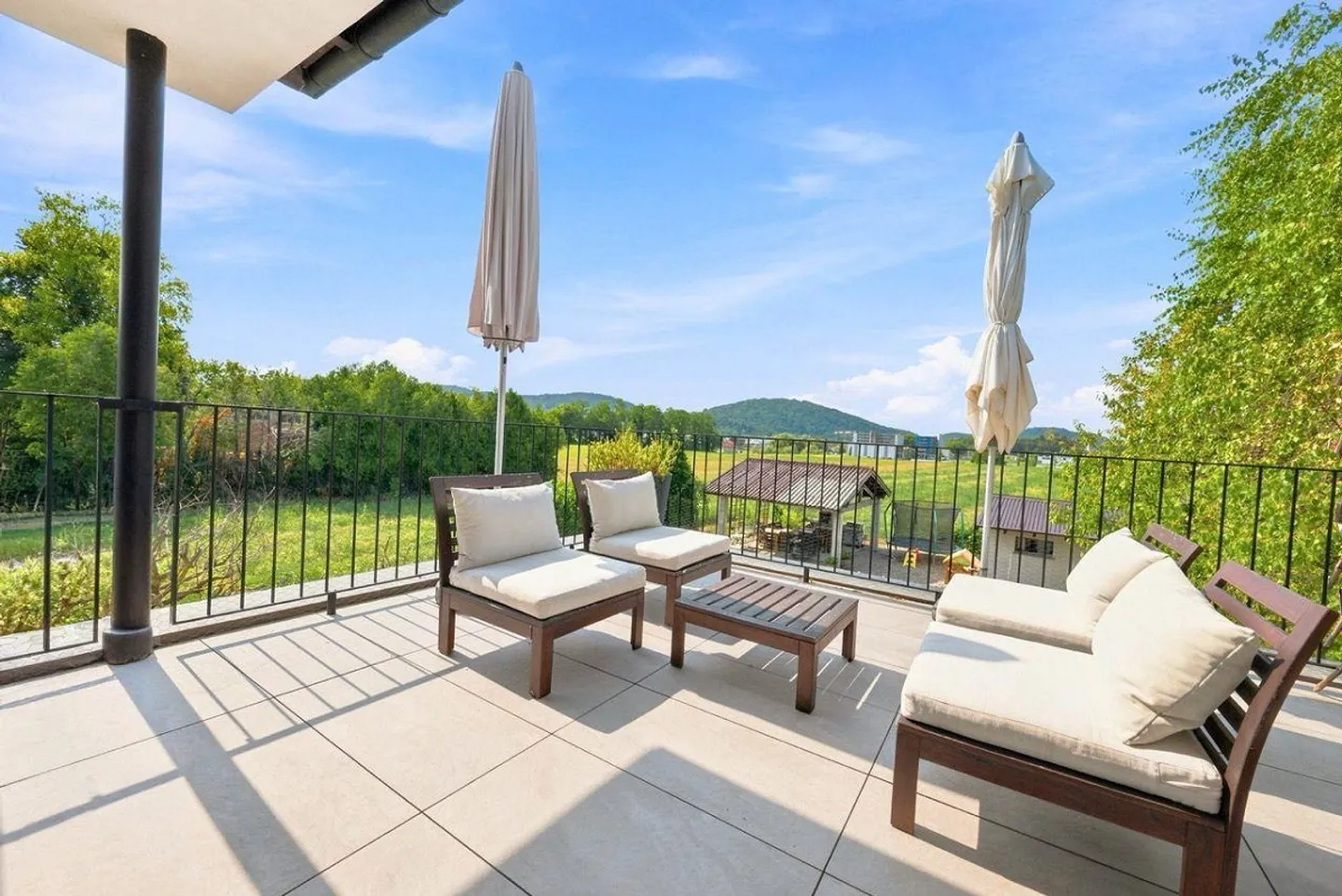 Casa Bifamiliare Ristrutturata - Foto 5 di 24