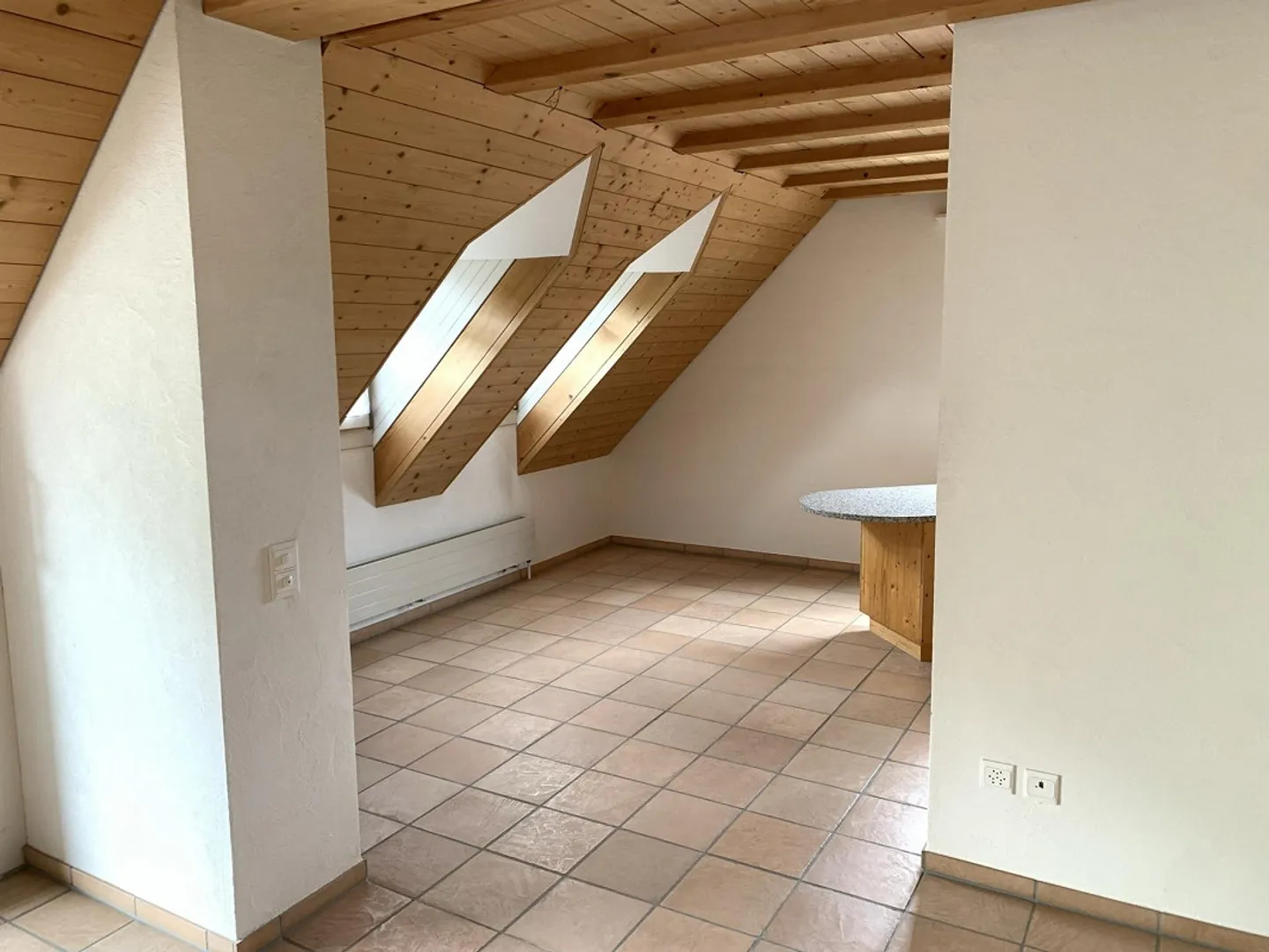 Appartamenti accoglienti con 3.5 stanze e grande balcone - Foto 3 di 13