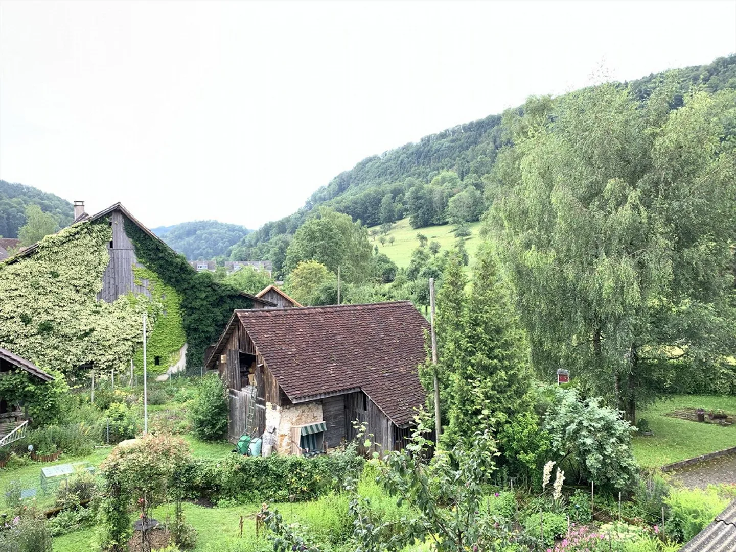 Appartamenti accoglienti con 3.5 stanze e grande balcone - Foto 10 di 13