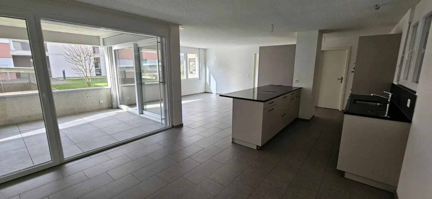 Top modern 2 1/2-room apartment, 70m2 - Photo 4 of 12