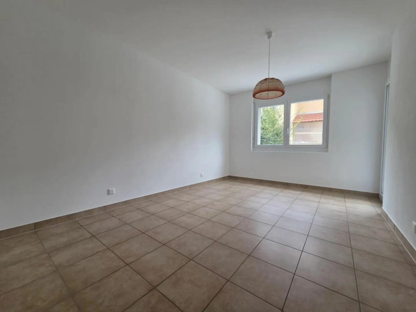 Charmant appartement 2.5 pièces - Photo 6 sur 8