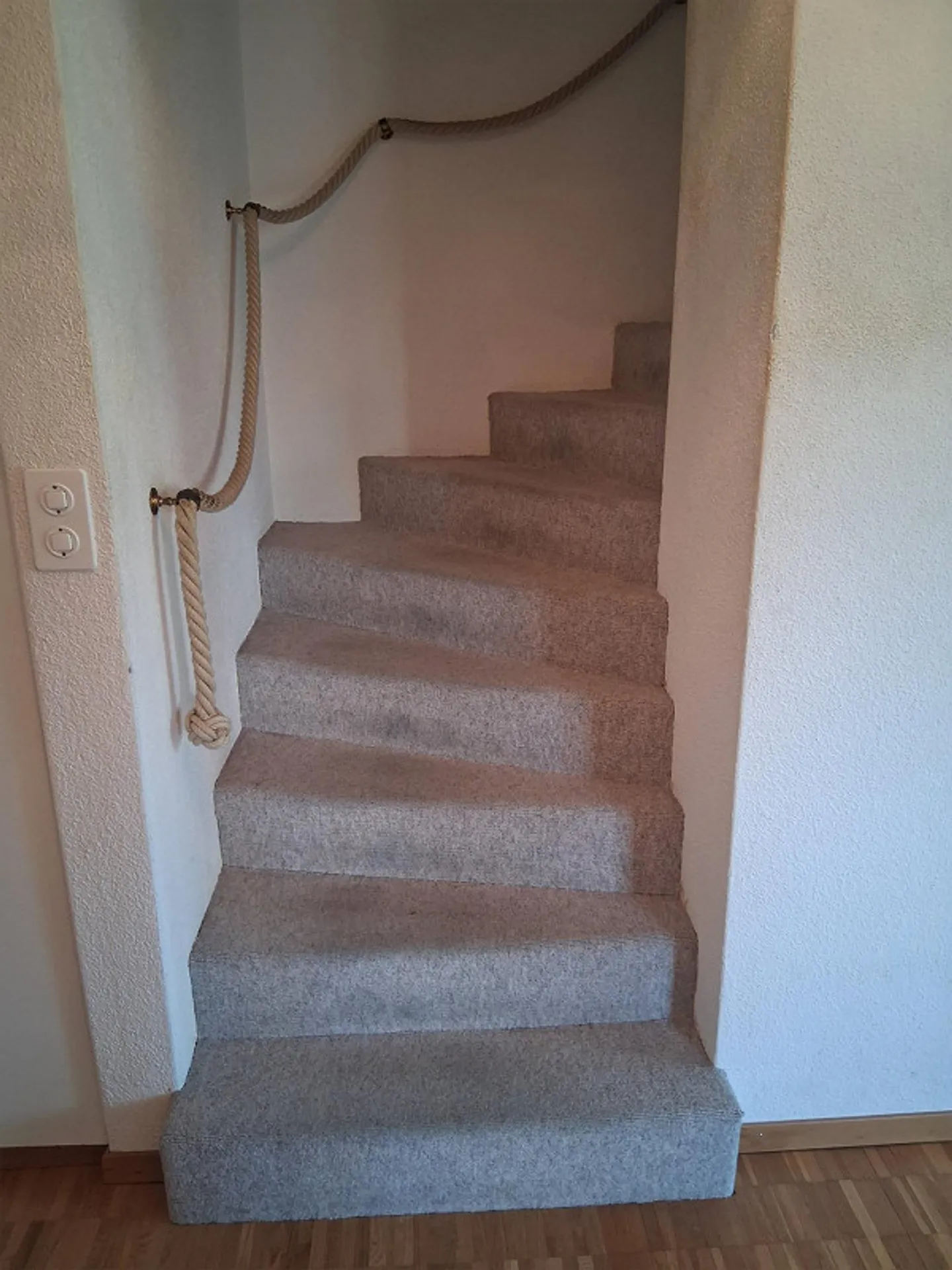 Bella maisonette di 4 1/2 stanze con charme in una posizione centrale - Foto 11 di 15
