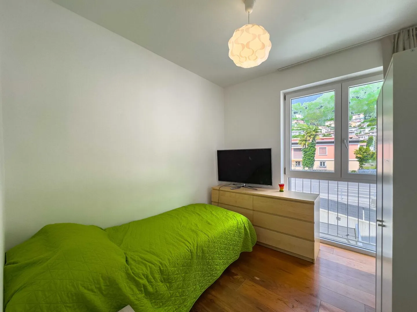 Großes und helles Doppelhaus in Melano - Foto 5 von 14