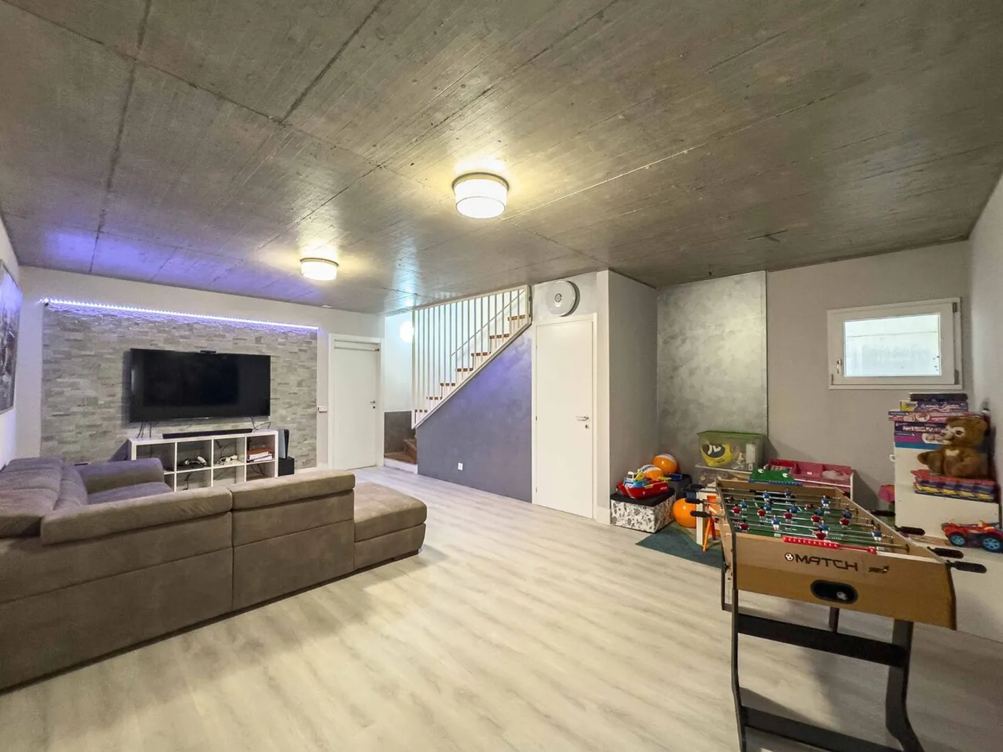 Großes und helles Doppelhaus in Melano - Foto 11 von 14