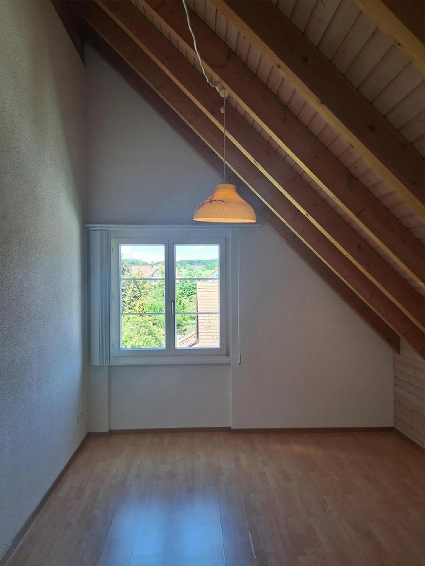Bella maisonette di 4 1/2 stanze con charme in una posizione centrale - Foto 13 di 15
